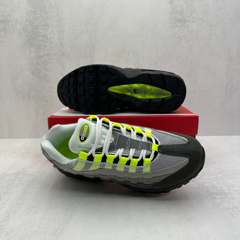 NIKE AIR MAX 95