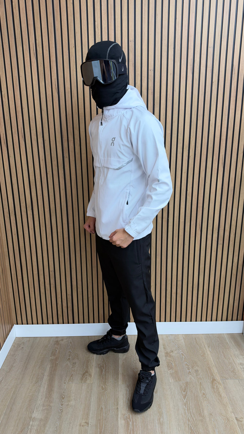CHANDAL ON CLOUD