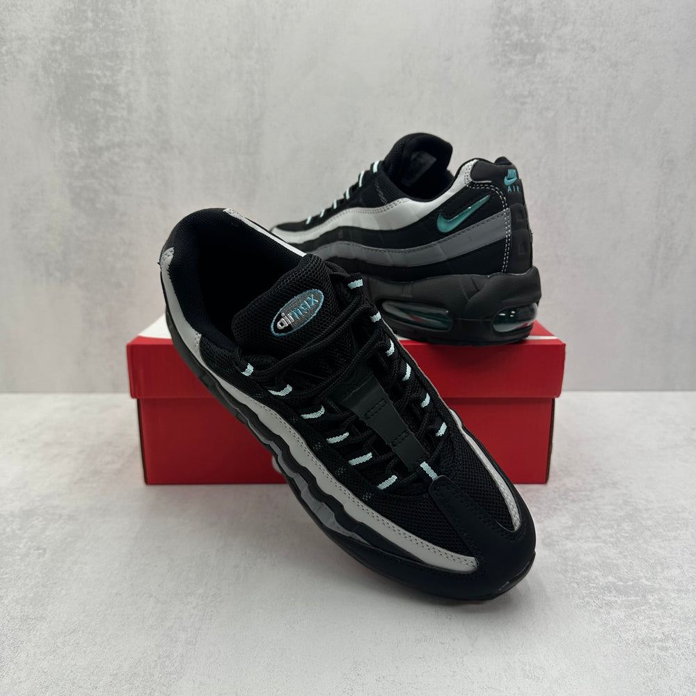 NIKE AIR MAX 95