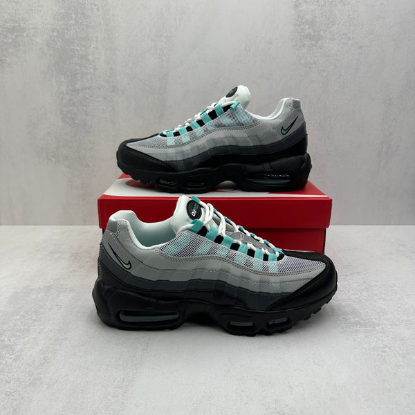 NIKE AIR MAX 95