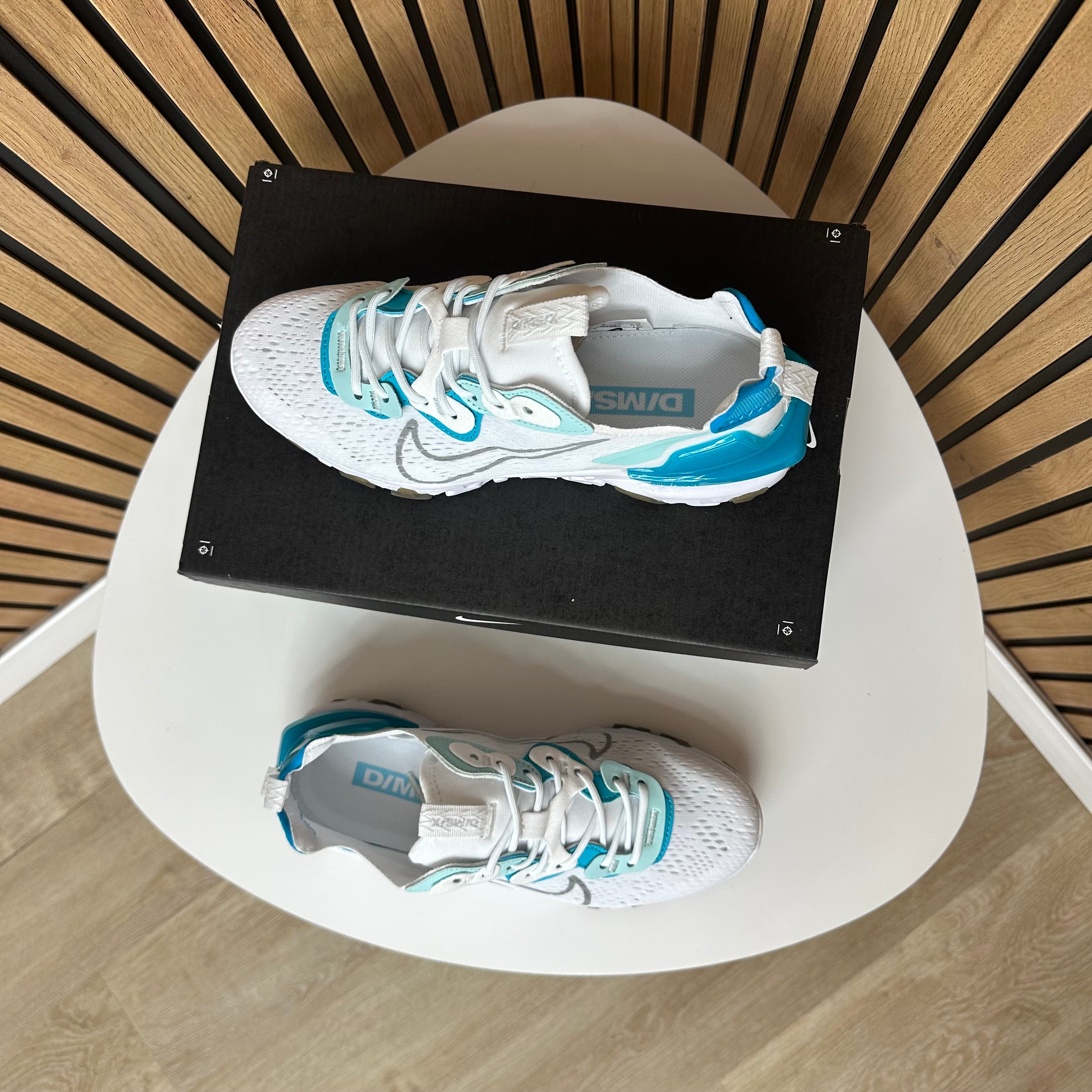 NIKE REACT VISION