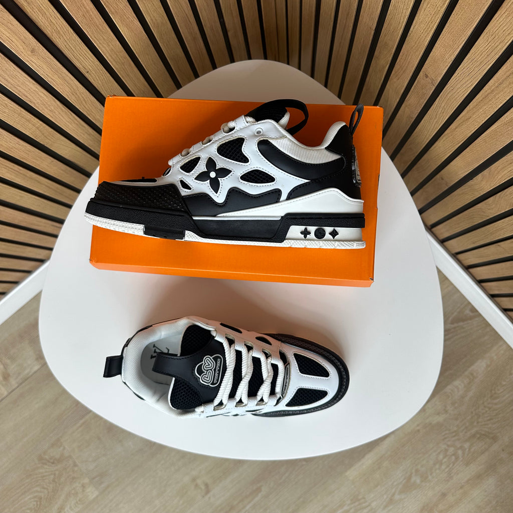 LV SKATE BLACK & WHITE