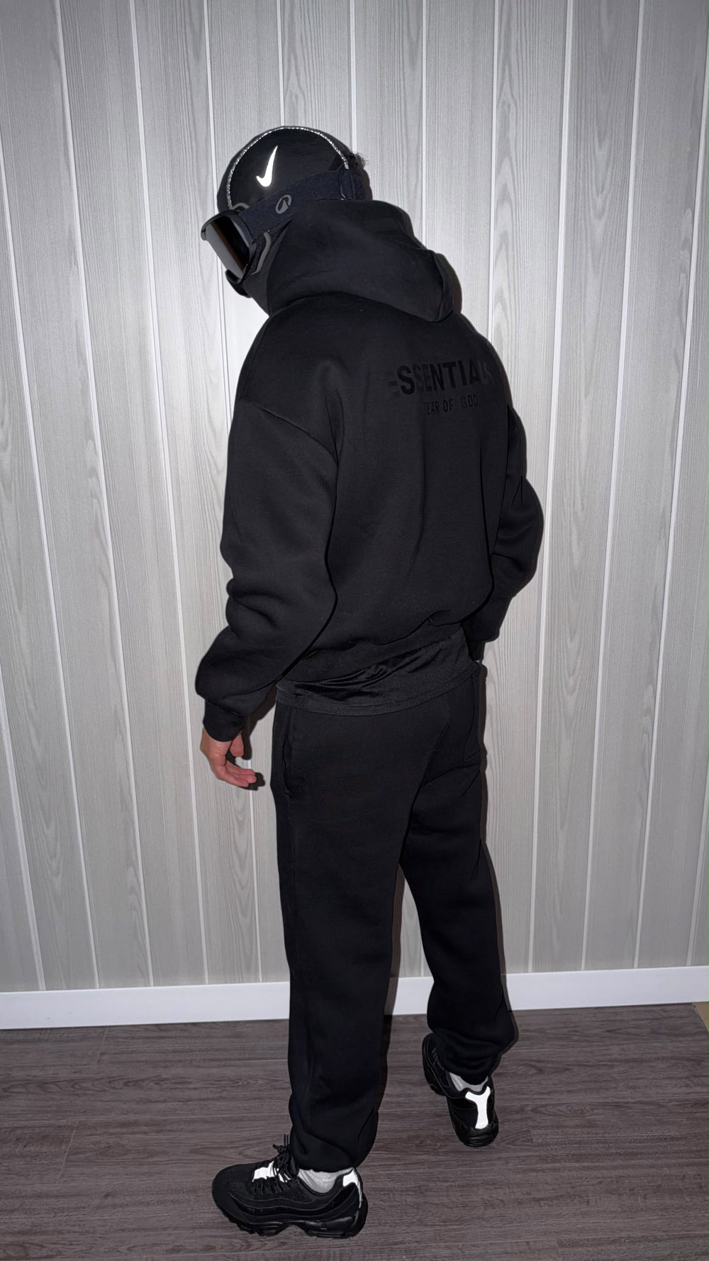 CHANDAL ESSENTIALS