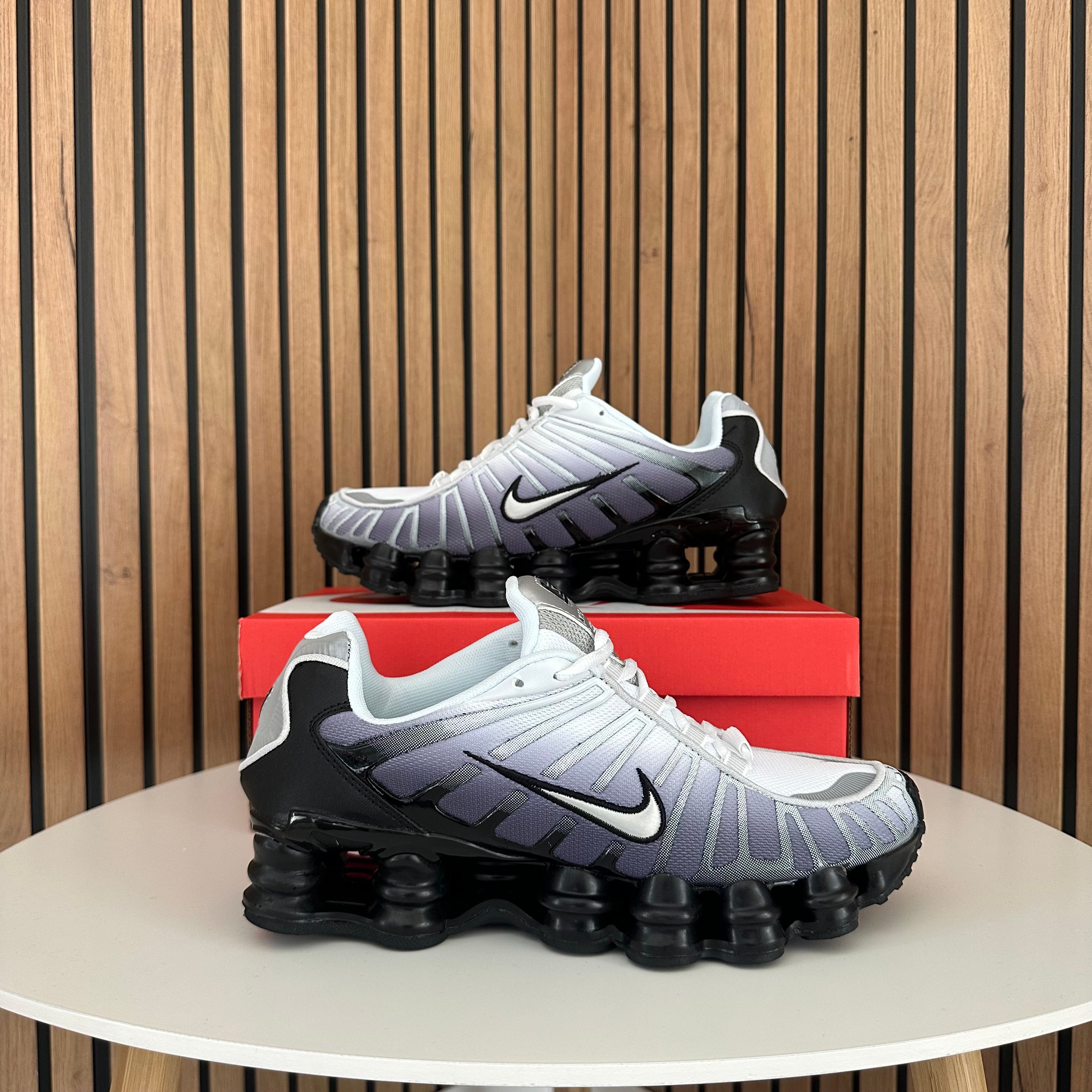 NIKE SHOX TL