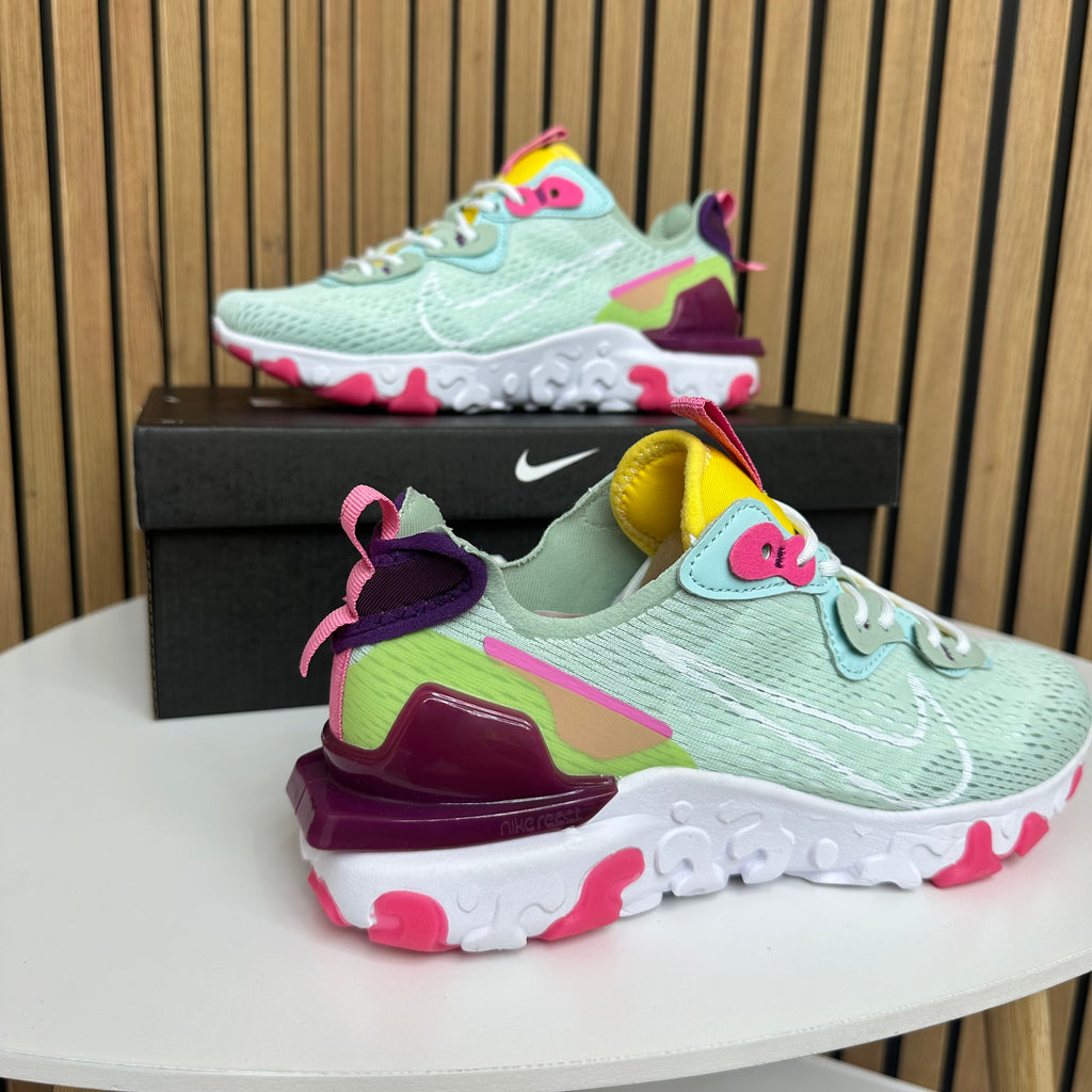 NIKE REACT VISION