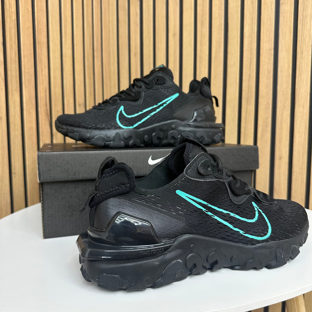 NIKE REACT VISION