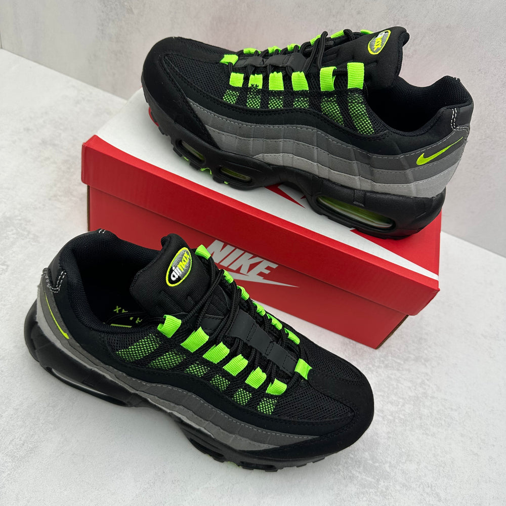 NIKE AIR MAX 95