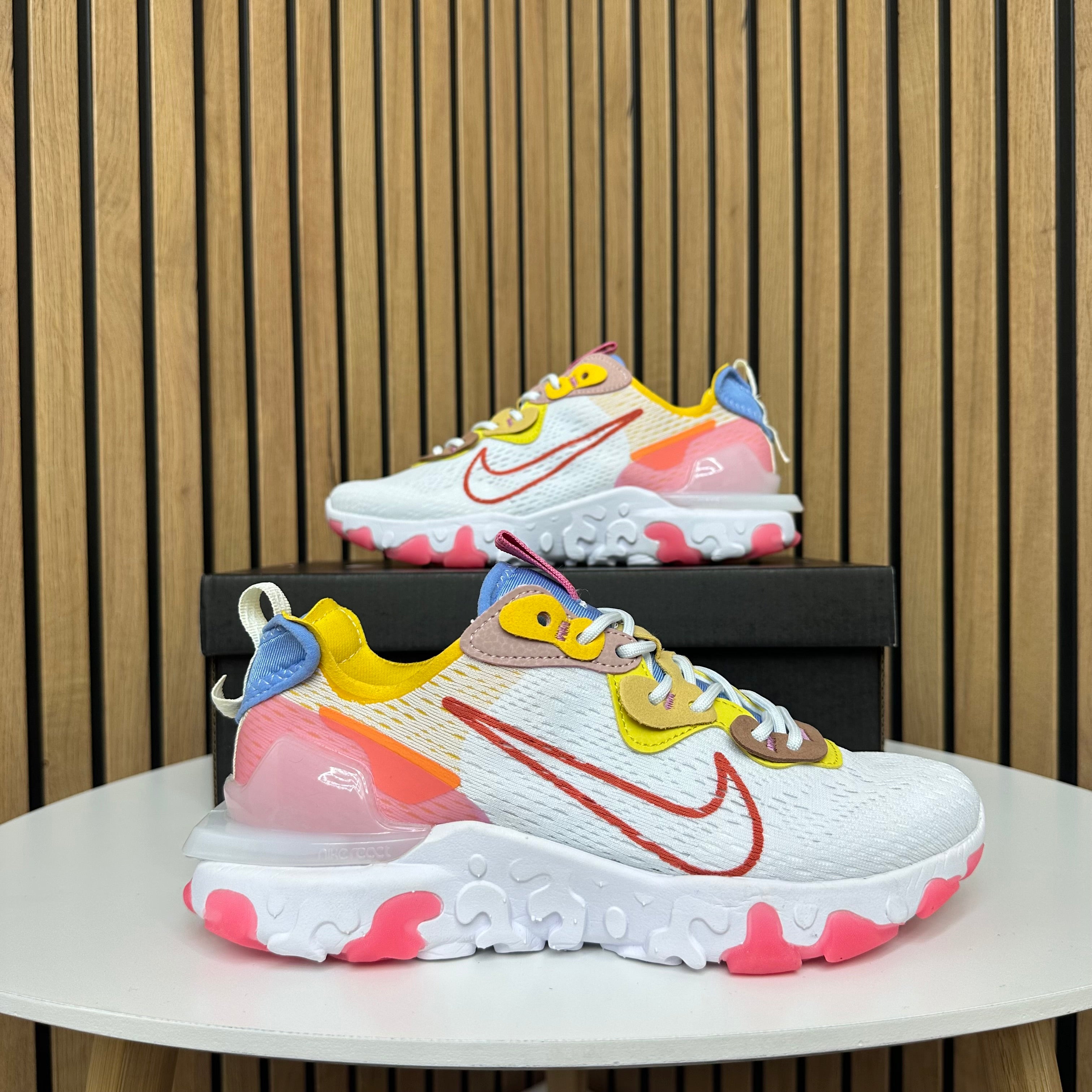 NIKE REACT VISION