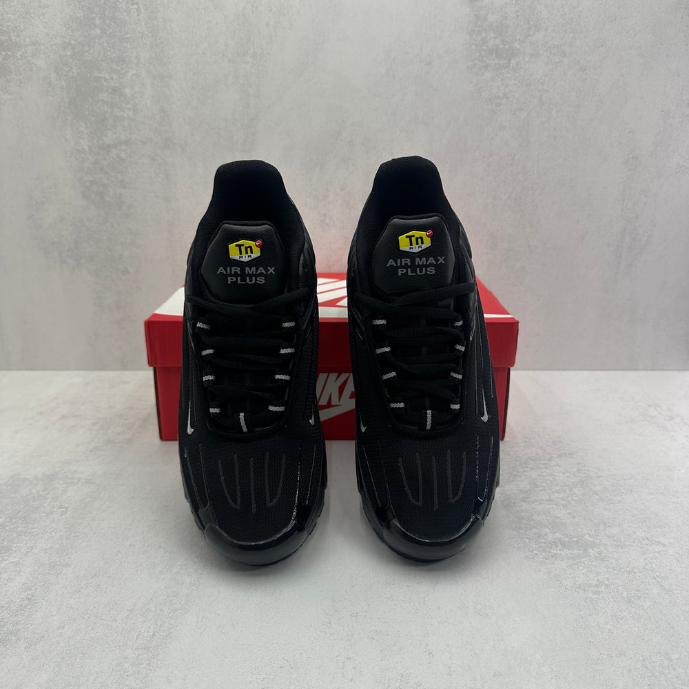 NIKE TUNED BLACK