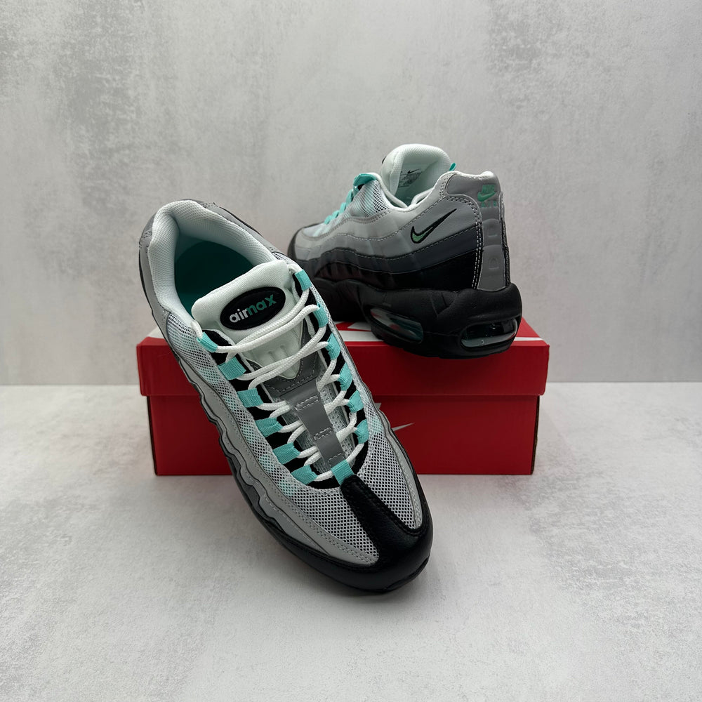 NIKE AIR MAX 95