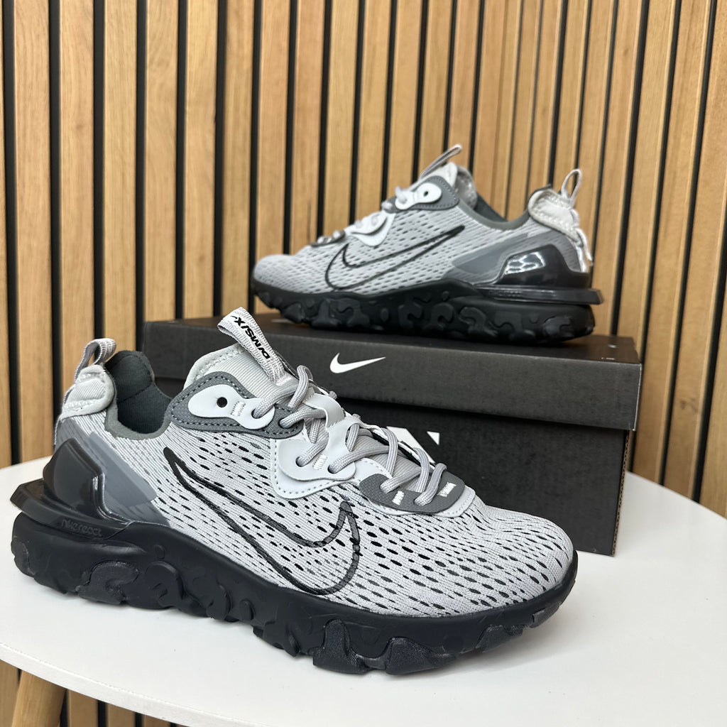 NIKE REACT VISION