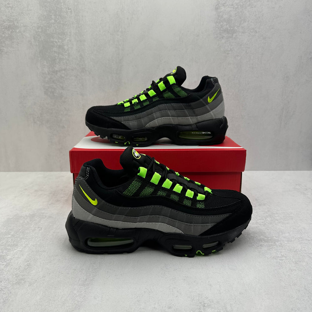NIKE AIR MAX 95