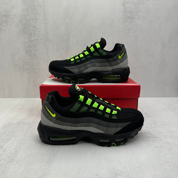 NIKE AIR MAX 95