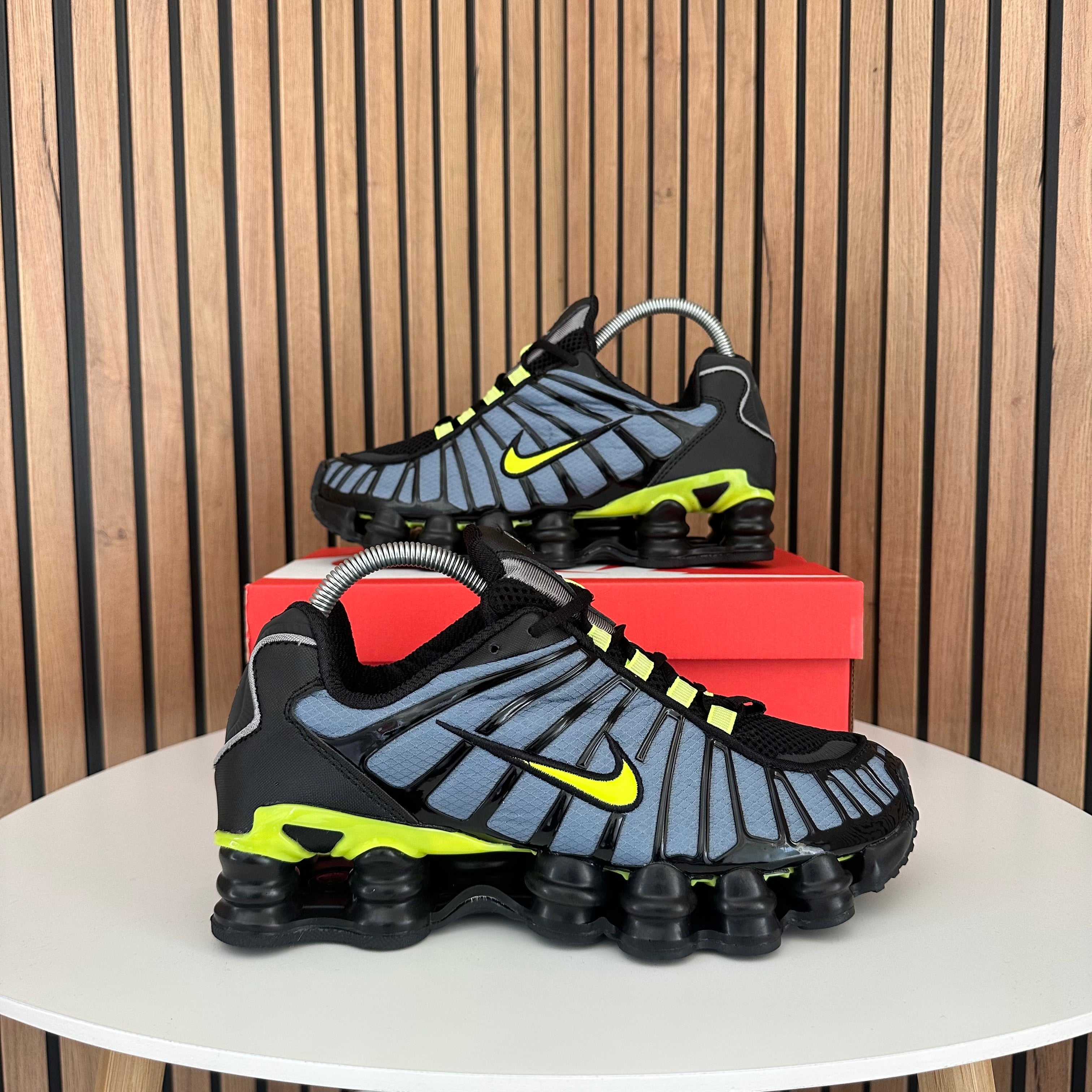 NIKE SHOX TL