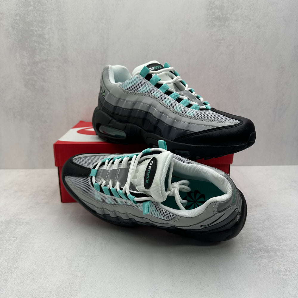 NIKE AIR MAX 95