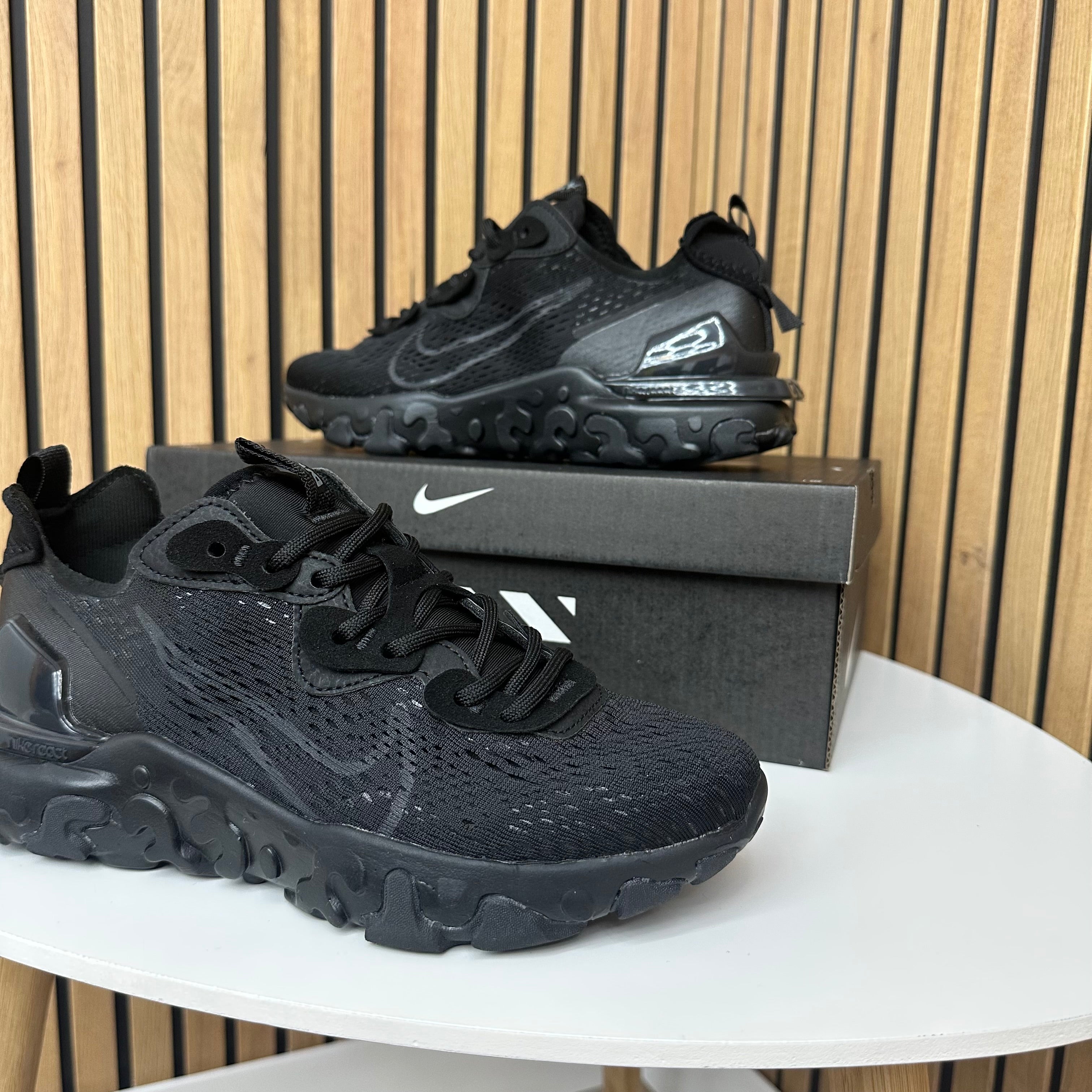 NIKE REACT VISION