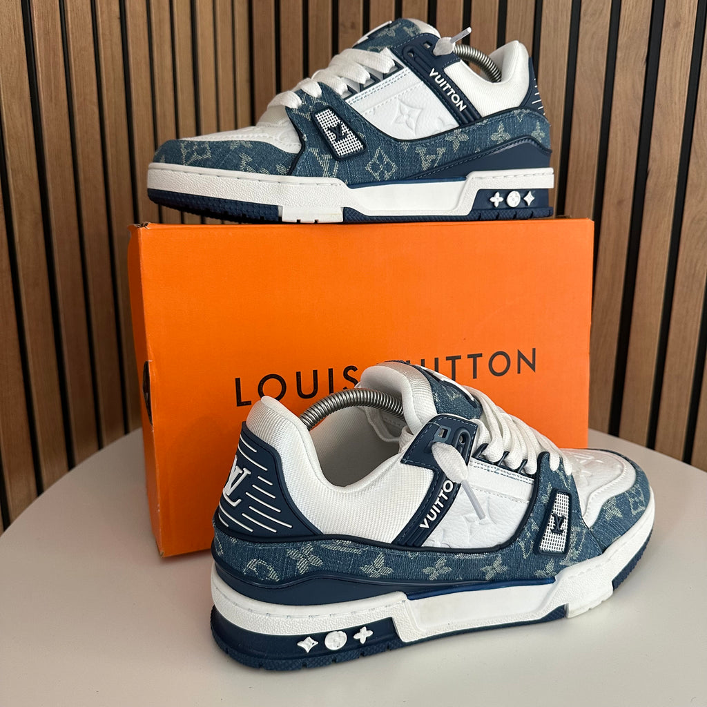 LV TRAINER BLUE & WHITE