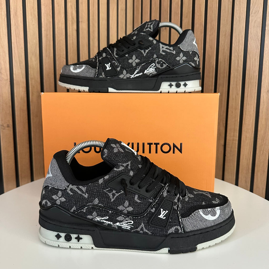 LV TRAINER BLACK & GREY