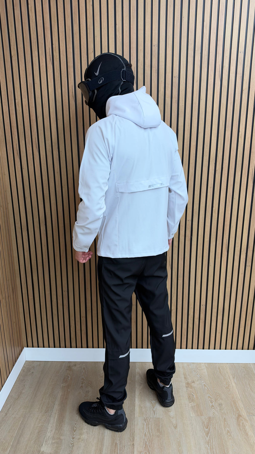 CHANDAL ON CLOUD