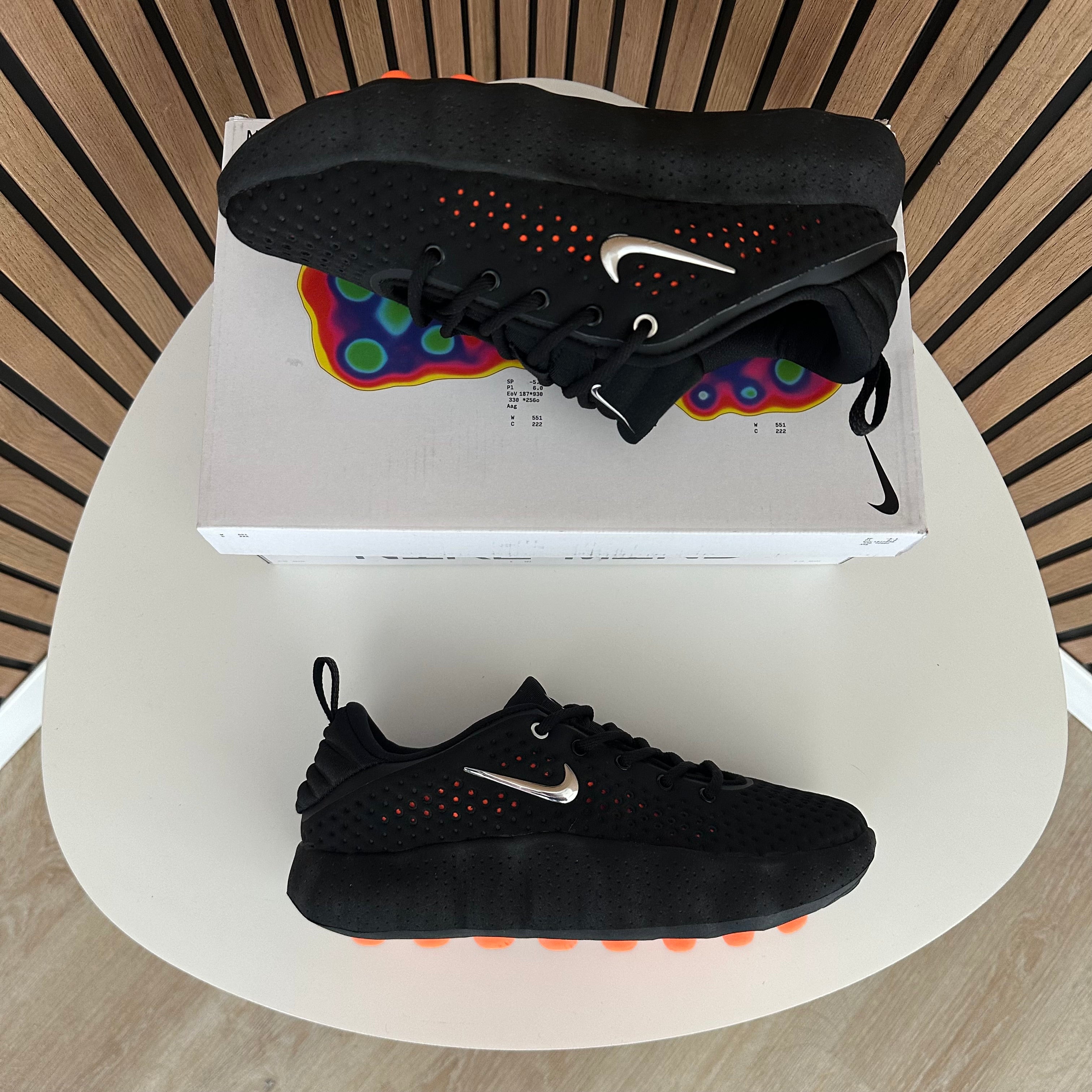 NIKE MIND 002