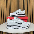 NIKE P6000