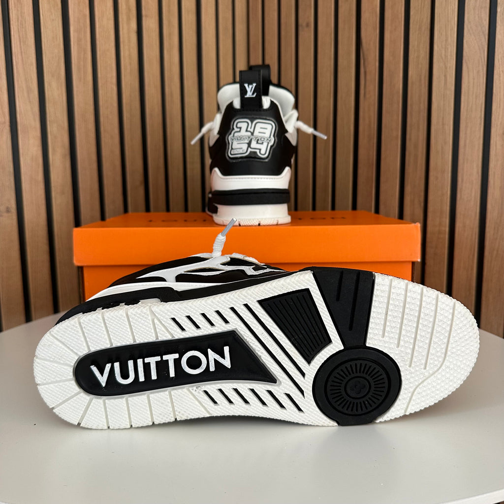 LV SKATE BLACK & WHITE