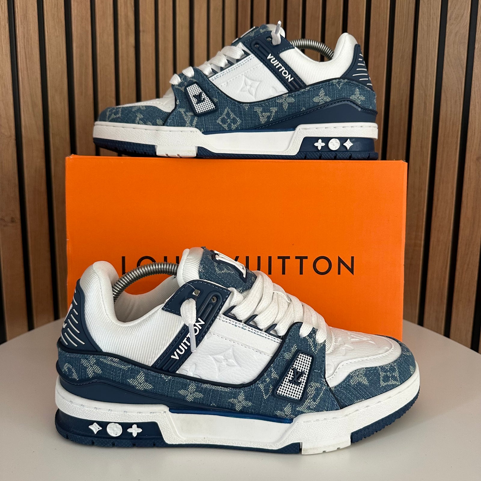 LOUIS VUITTON