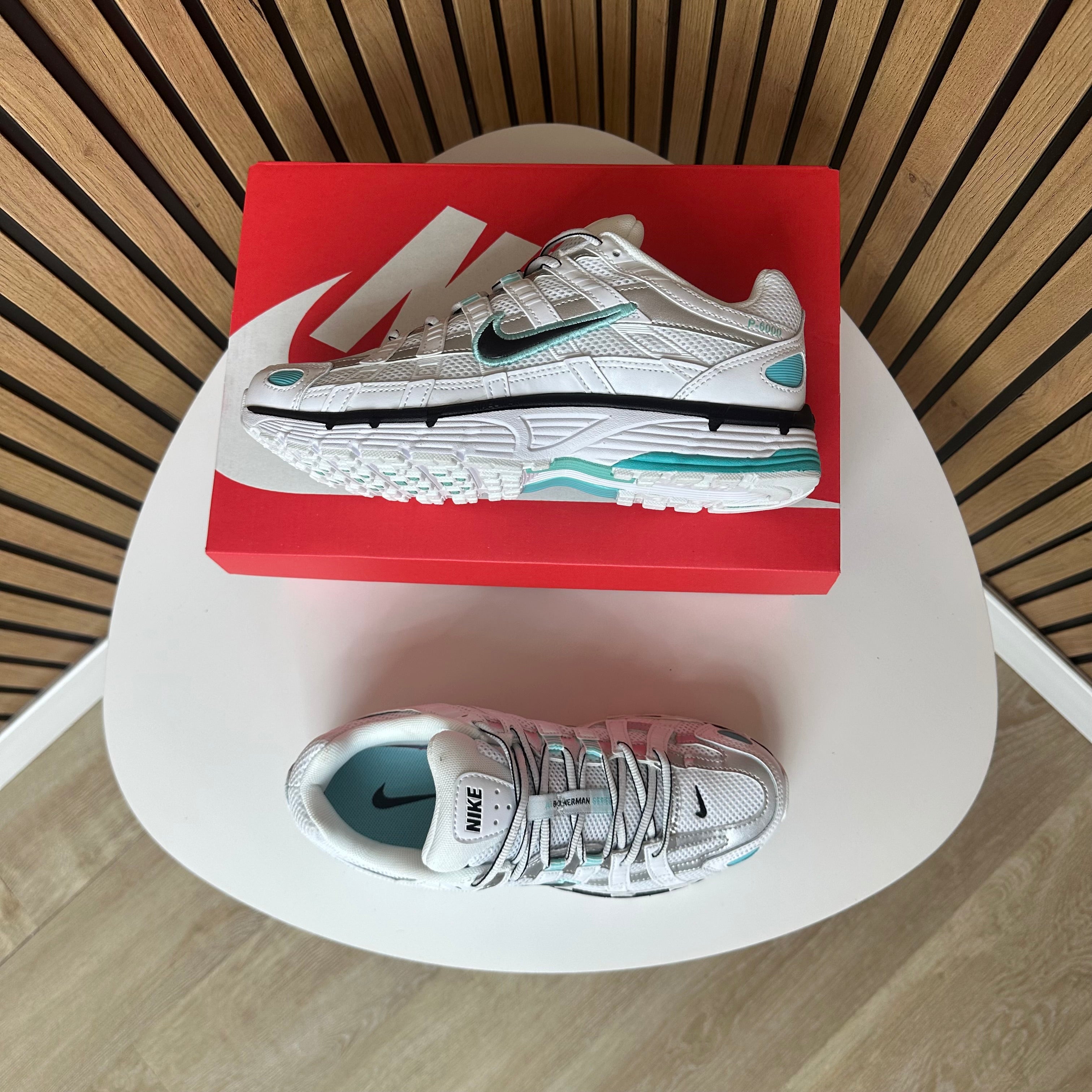 NIKE P6000