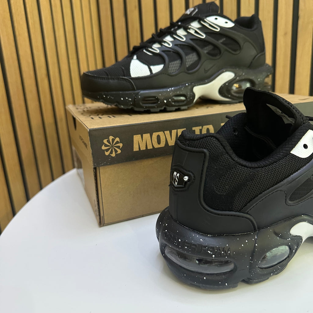 NIKE TERRASCAPE BLACK