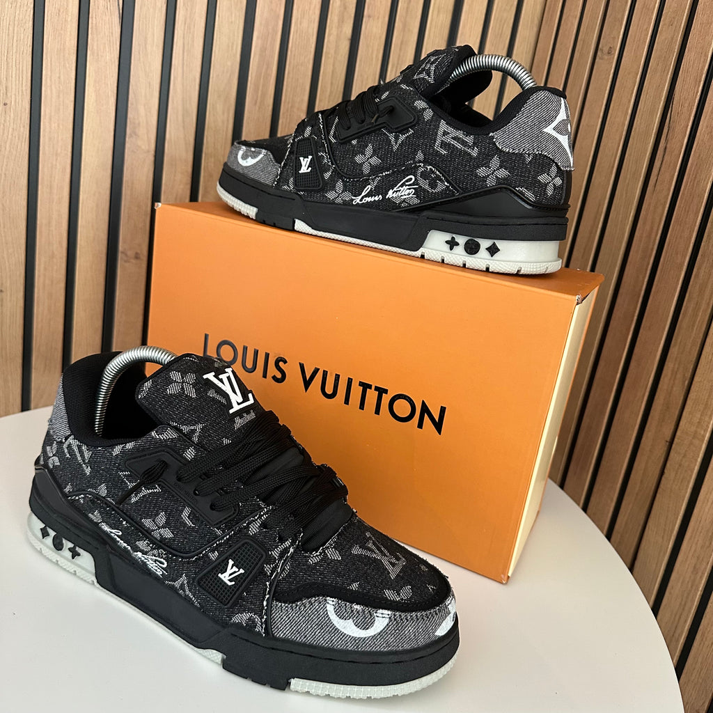 LV TRAINER BLACK & GREY