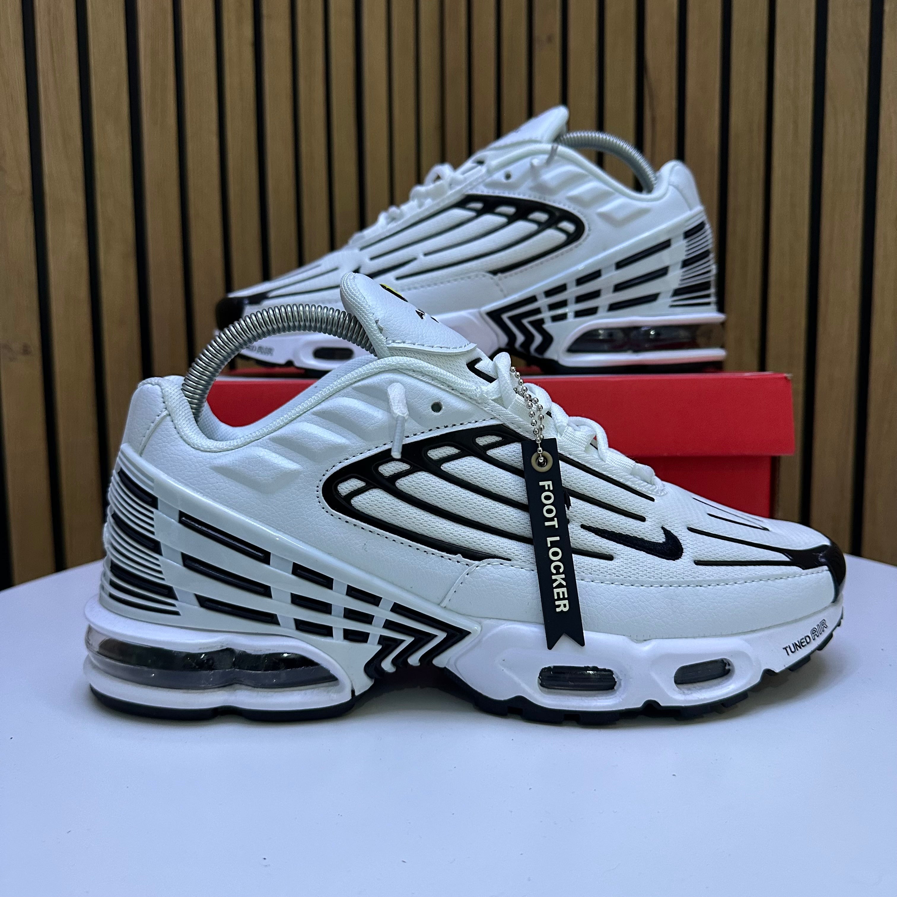NIKE TUNED WHITE