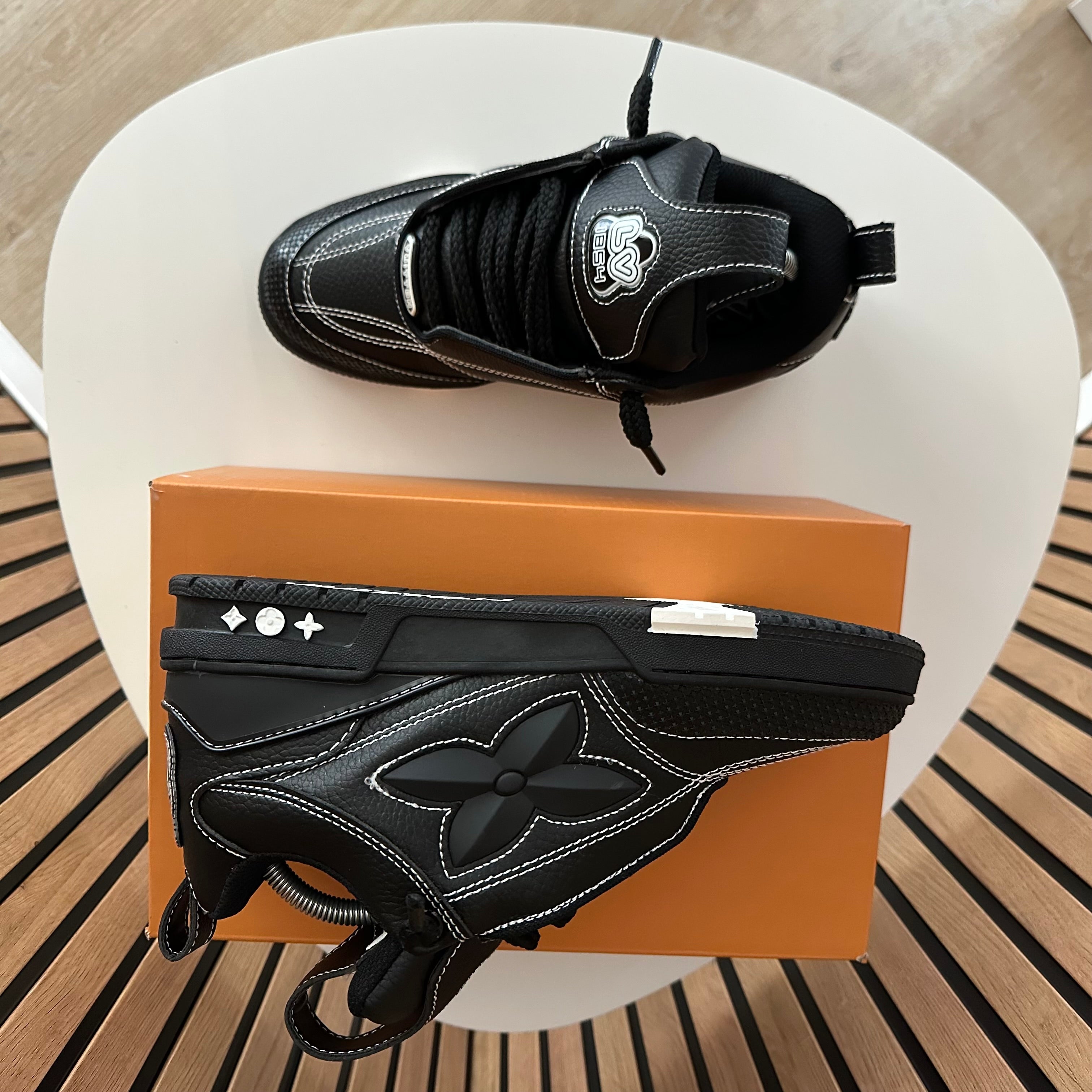 LV SKATE TRIPLE BLACK