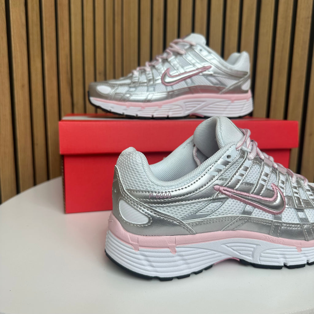 NIKE P6000