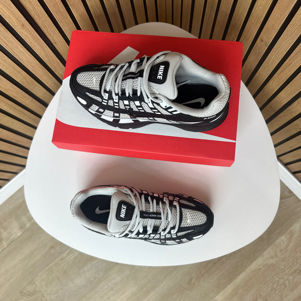 NIKE P-6000 GREY/BLACK