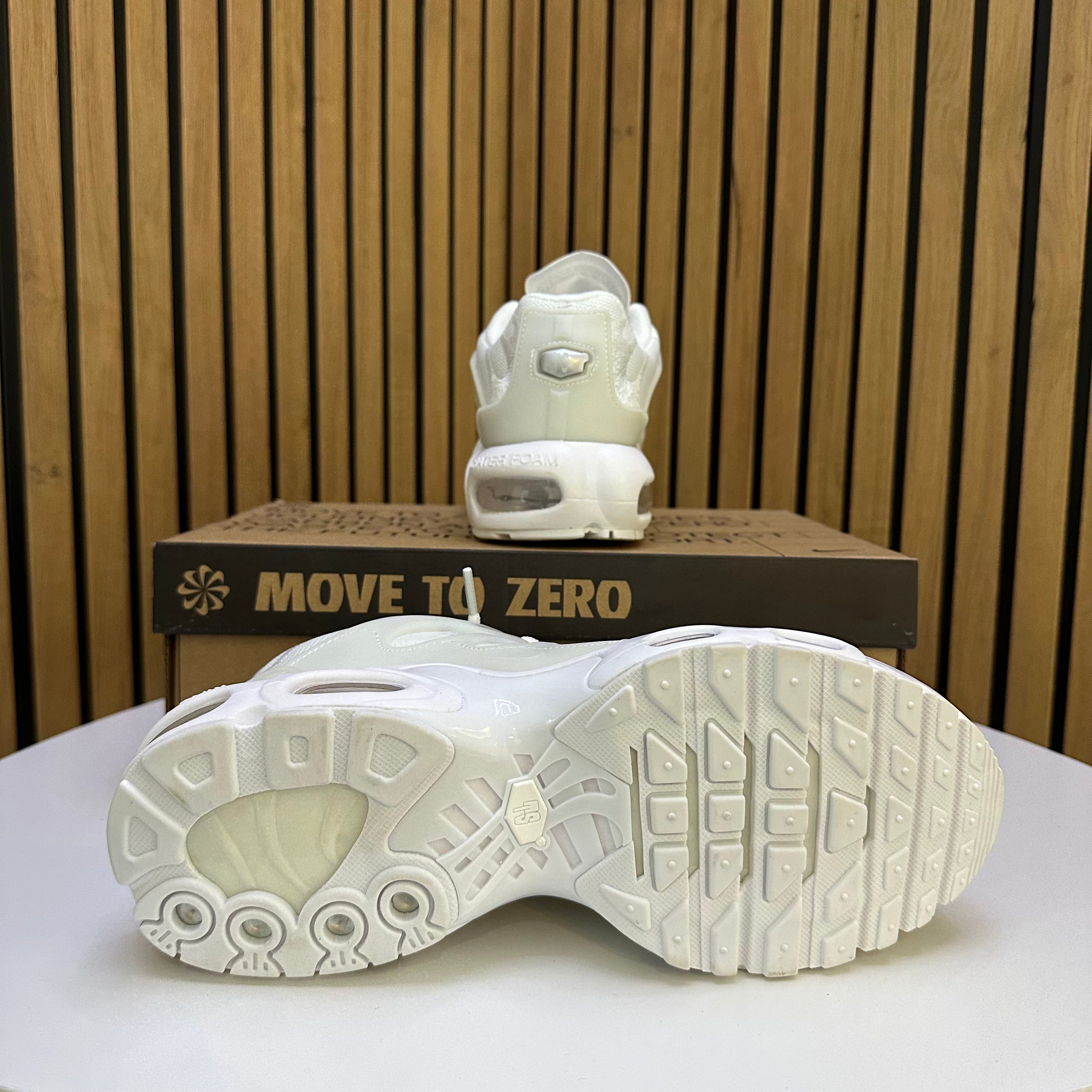 NIKE TERRASCAPE WHITE