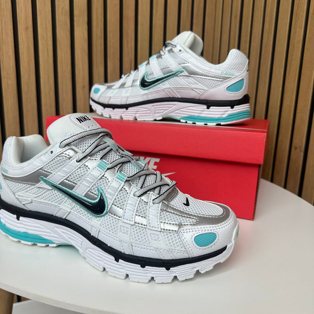 NIKE P6000