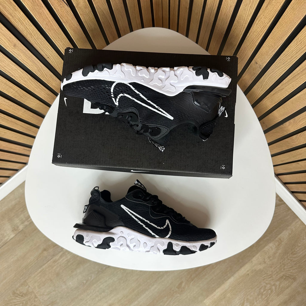 NIKE REACT VISION