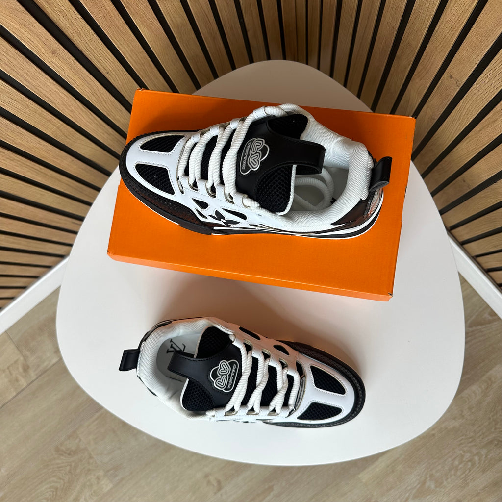 LV SKATE BLACK & WHITE