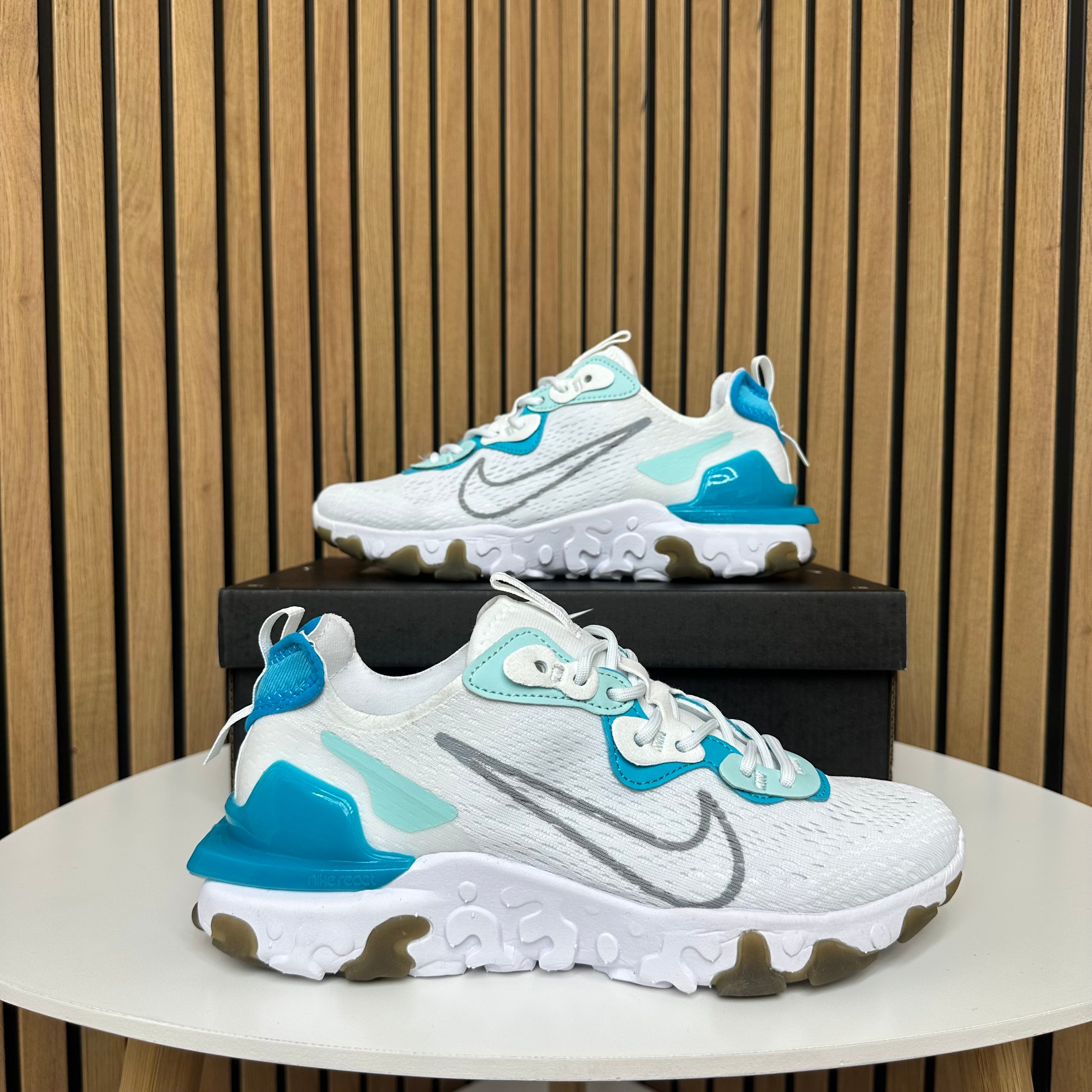 NIKE REACT VISION