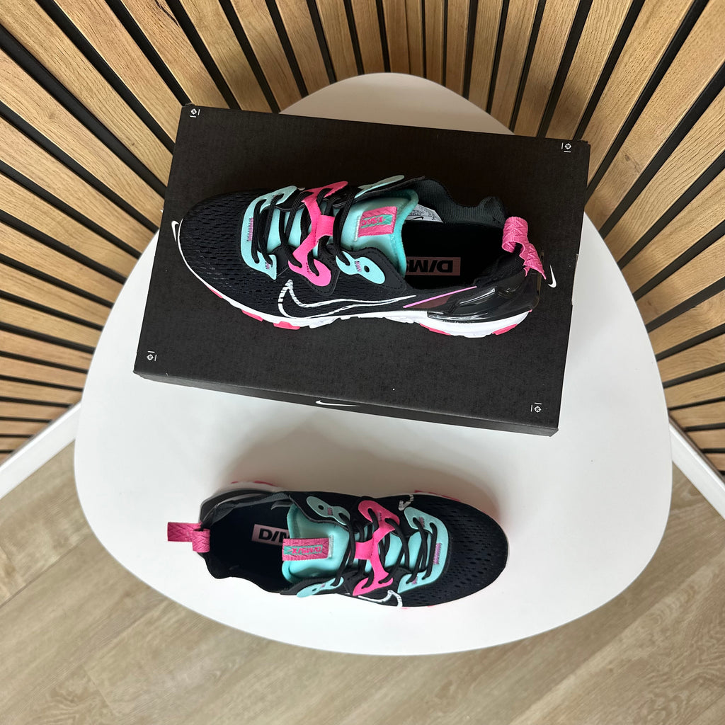NIKE REACT VISION