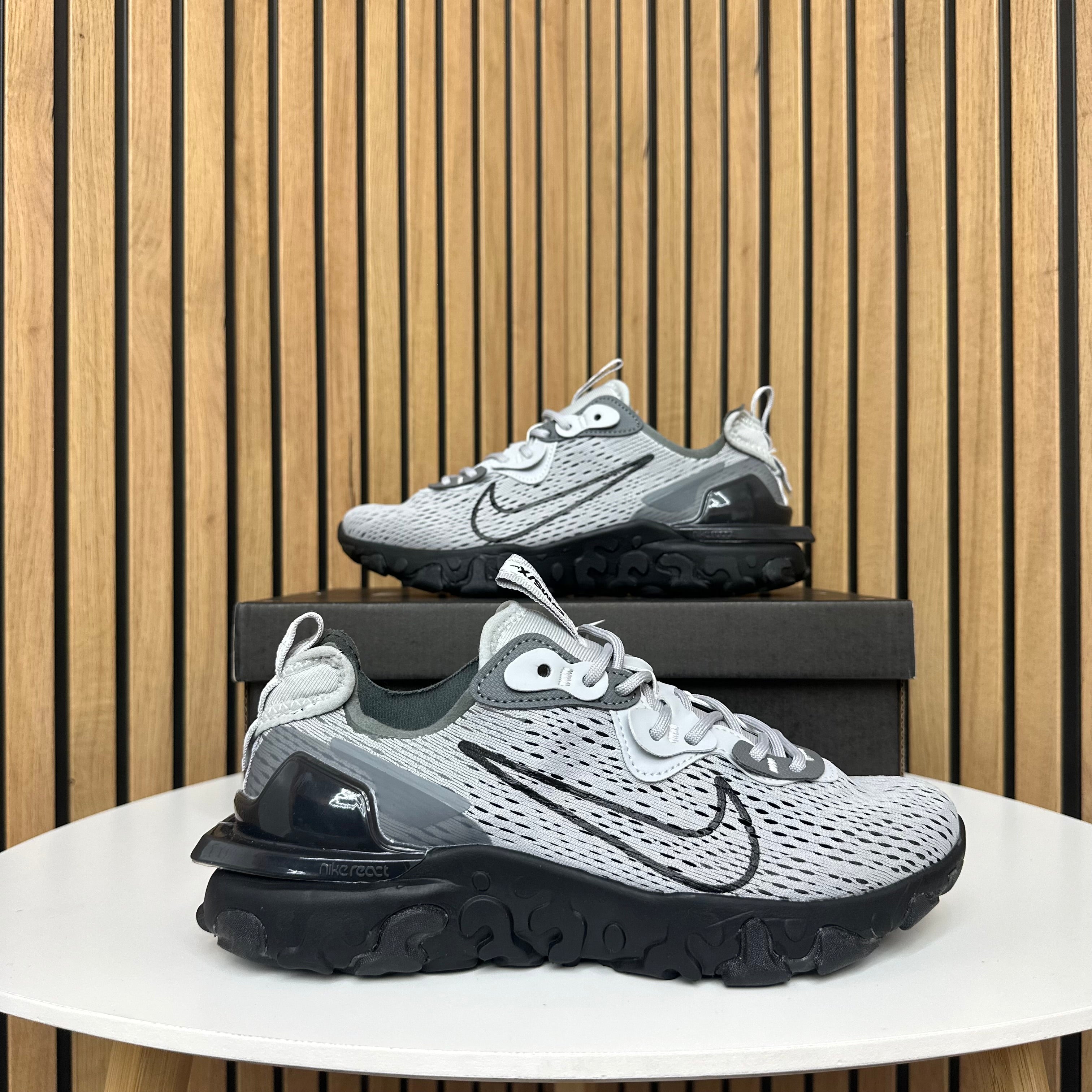NIKE REACT VISION