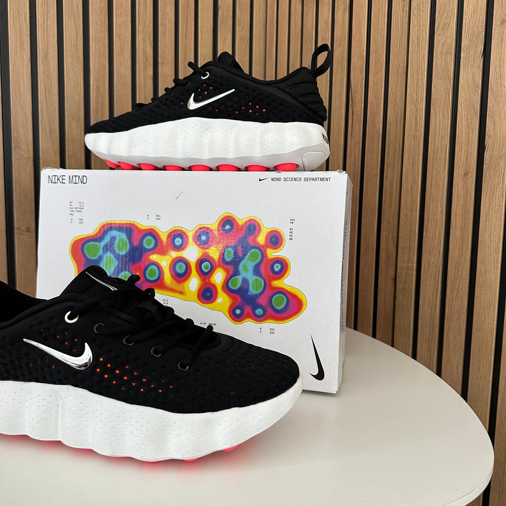 NIKE MIND 002