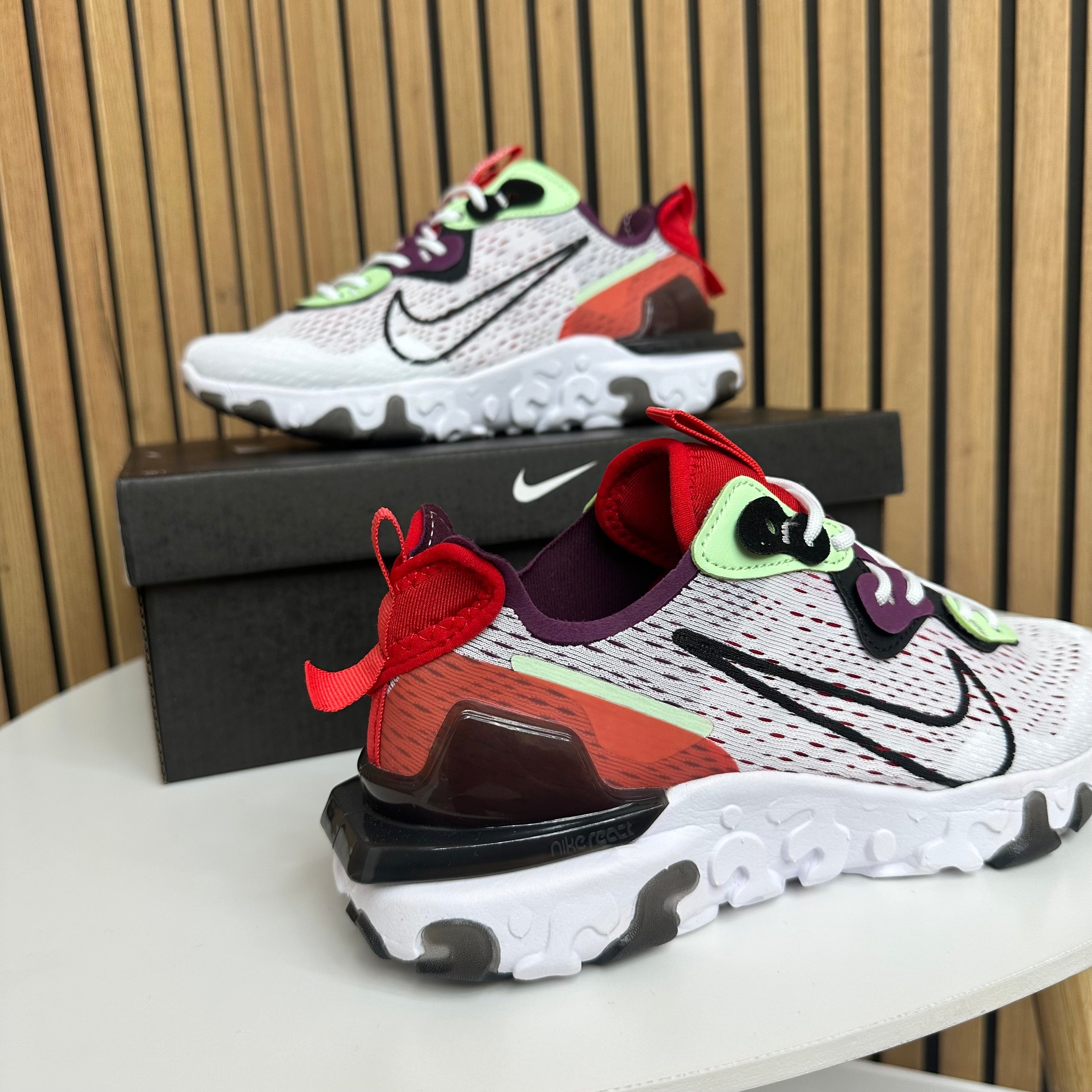 NIKE REACT VISION