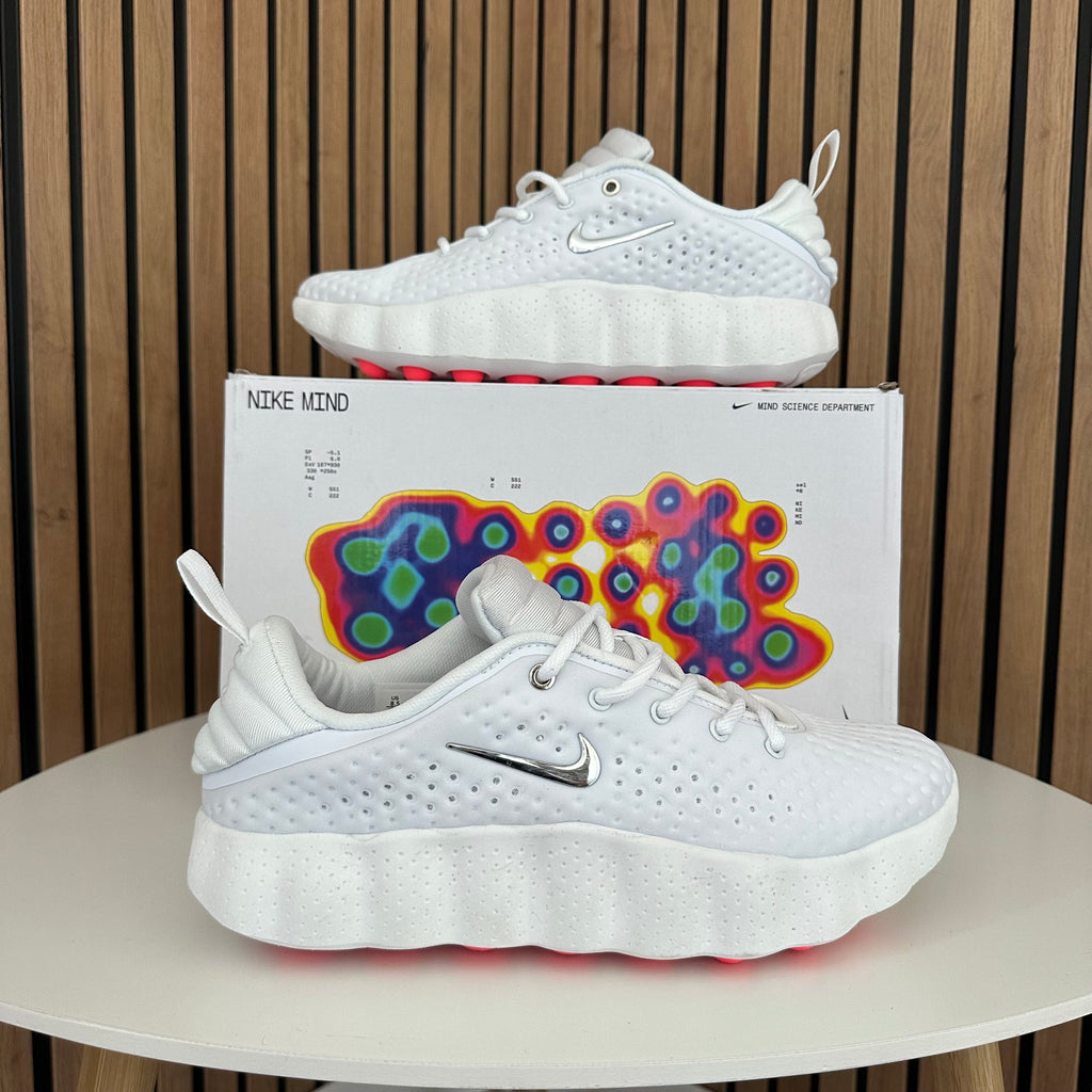 NIKE MIND 002