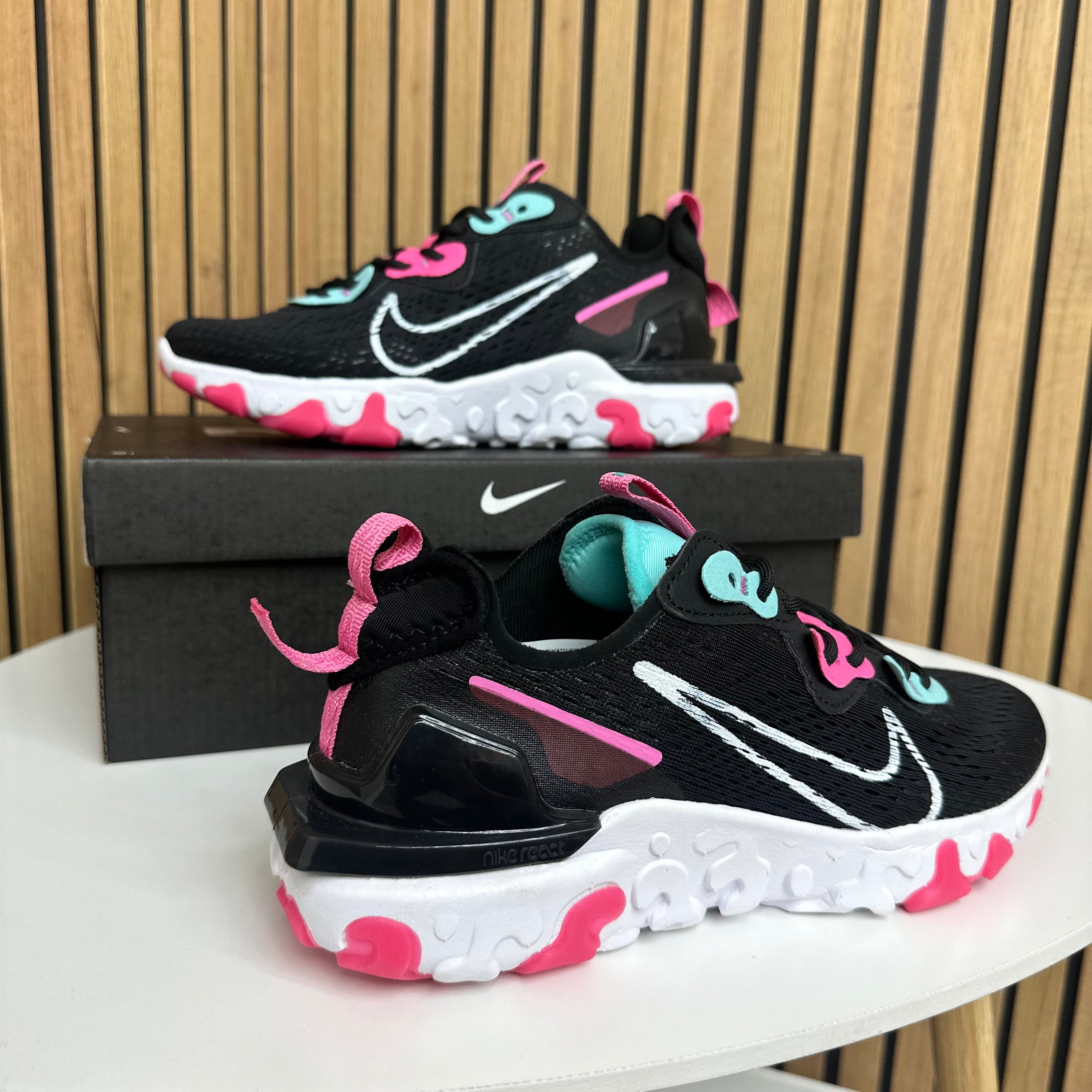 NIKE REACT VISION