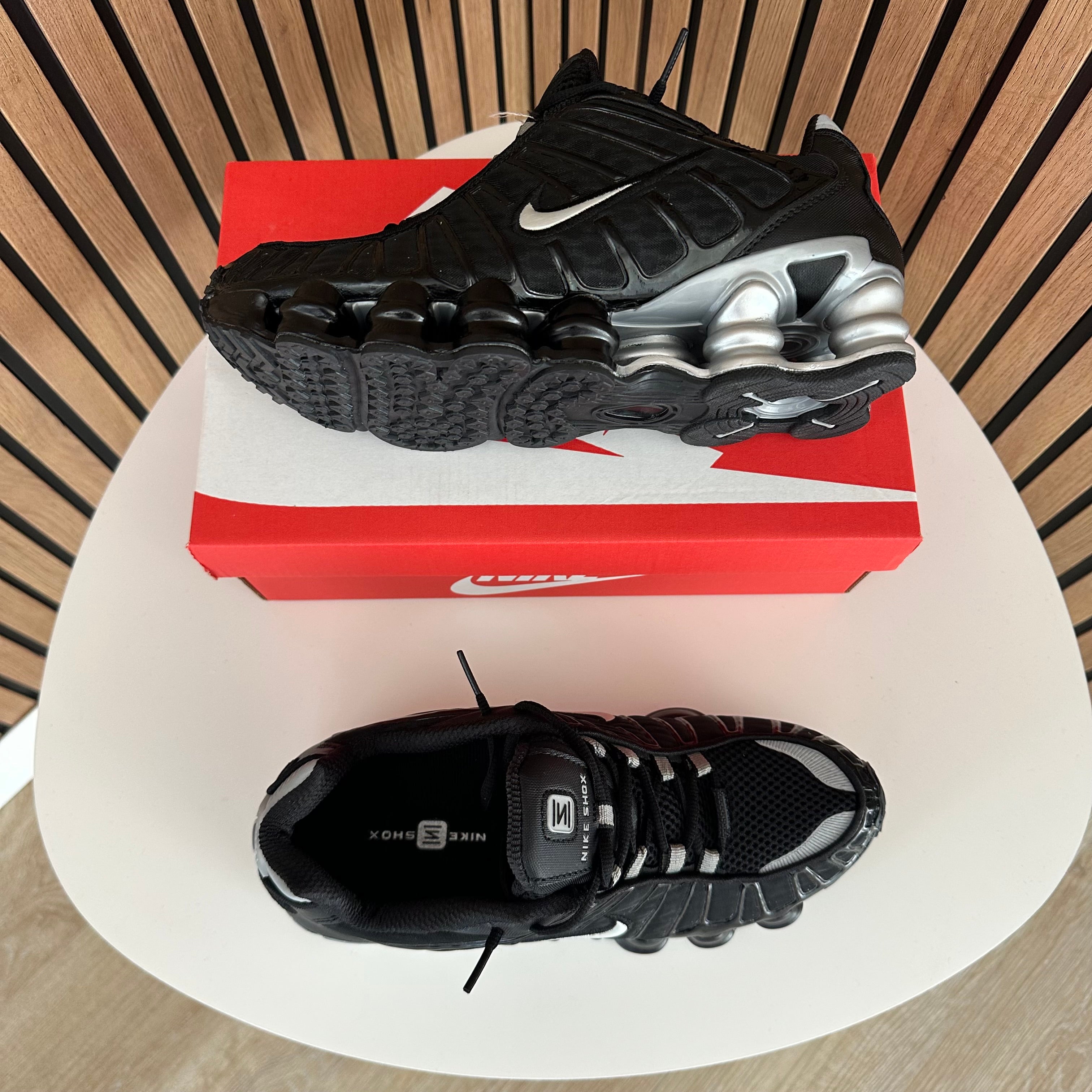NIKE SHOX TL