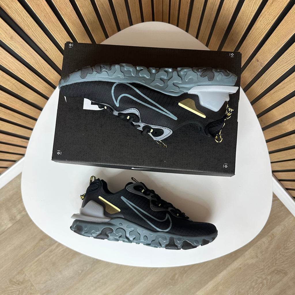 NIKE REACT VISION