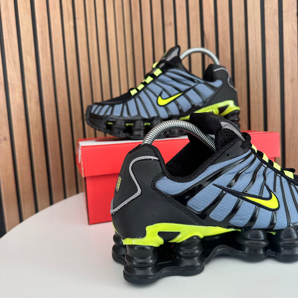 NIKE SHOX TL