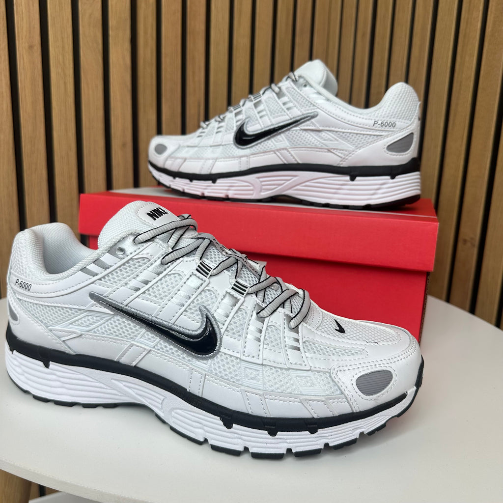 NIKE P6000