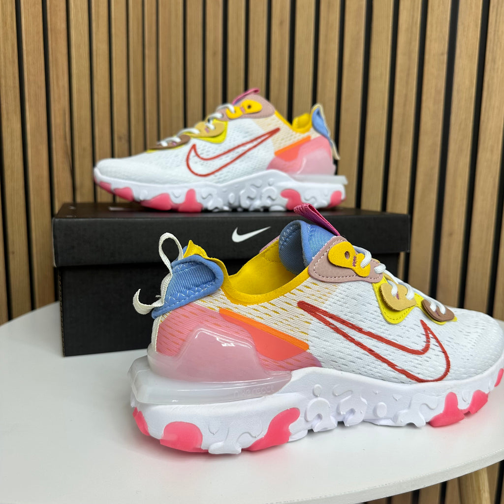 NIKE REACT VISION